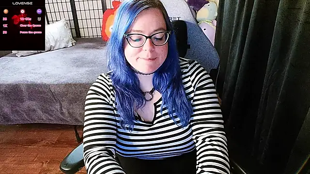 KiraSpitQueen online show from 02-02-25, 05:32