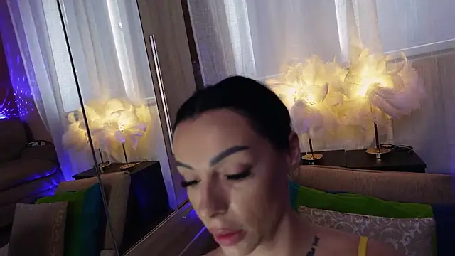 Snapshot of Mazeekiin30X chatting on 03-23-25, 08:26 Mazeekiin30X online show from 03-23-25, 08:26