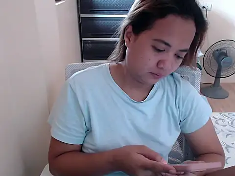 Snapshot of xTheLastVIRGINx chatting on 11-19-25, 04:34 xTheLastVIRGINx online show from 11-19-25, 04:34