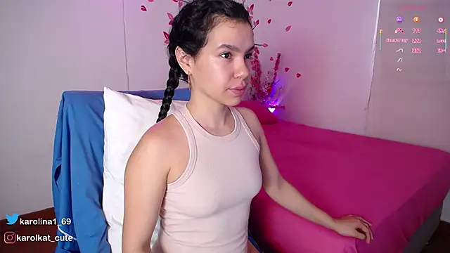 Karolina 1 online show from 12-20-25, 02:13