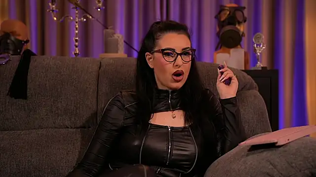 kelly kent online show from 03-12-25, 01:58