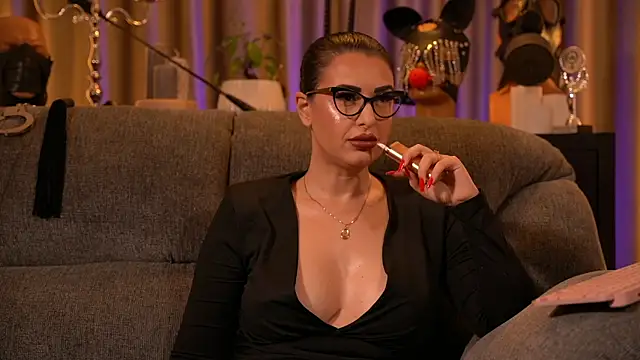 kelly kent online show from 11-15-25, 01:25