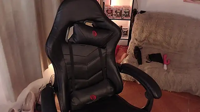 Emmy Ruiz online show from 02-23-26, 03:26