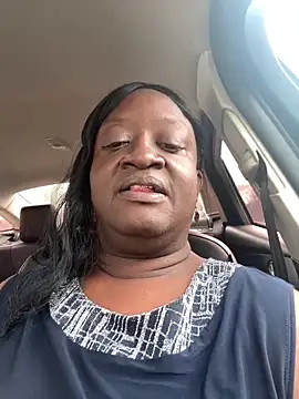 Katiefyi online show from 05-18-26, 02:23