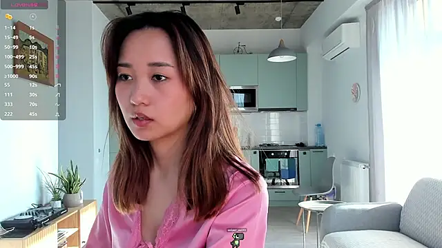 julias tapes online show from 12-22-24, 09:00