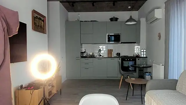 julias tapes online show from 01-22-25, 02:14