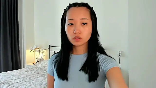 Snapshot of julias_tapes chatting on 03-17-25, 05:56 julias tapes online show from 03-17-25, 05:56