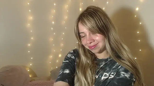 SweetSofty online show from 03-18-26, 10:24