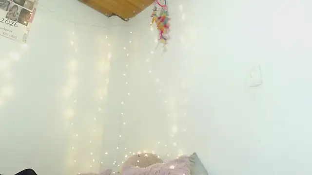 Snapshot of SweetSofty chatting on 07-05-26, 02:51 SweetSofty online show from 07-05-26, 02:51