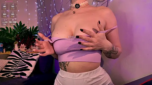 xwiuiwx online show from 03-27-26, 03:01