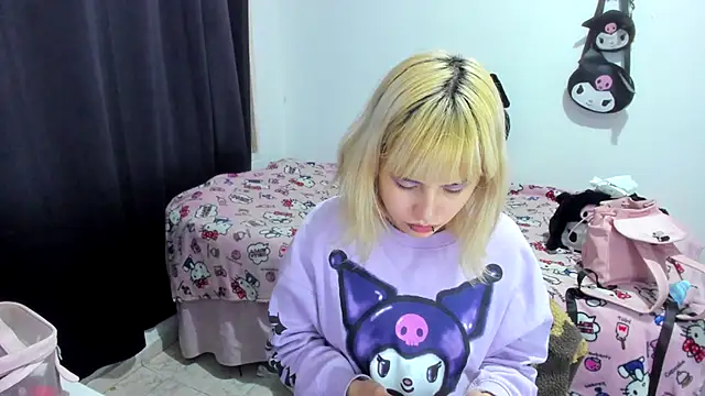 Snapshot of Akane-Mou chatting on 11-09-25, 03:27 Akane-Mou online show from 11-09-25, 03:27