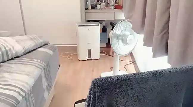 Snapshot of tw_yaya chatting on 03-01-25, 02:04 tw yaya online show from 03-01-25, 02:04