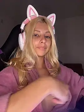 Snapshot of jujubinhahot chatting on 01-10-25, 06:42 jujubinhahot online show from 01-10-25, 06:42