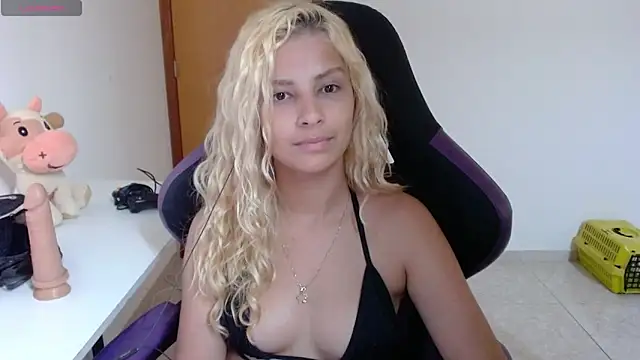 Snapshot of jujubinhahot chatting on 01-25-25, 09:04 jujubinhahot online show from 01-25-25, 09:04