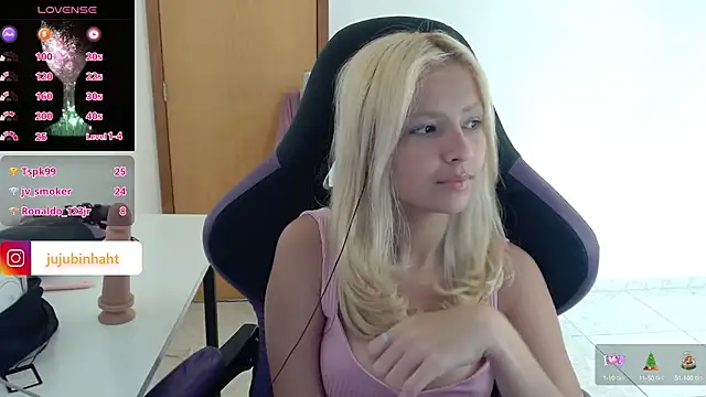 Snapshot of jujubinhahot chatting on 01-31-25, 12:07 jujubinhahot online show from 01-31-25, 12:07