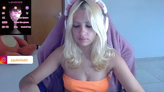 Snapshot of jujubinhahot chatting on 02-01-25, 08:05 jujubinhahot online show from 02-01-25, 08:05