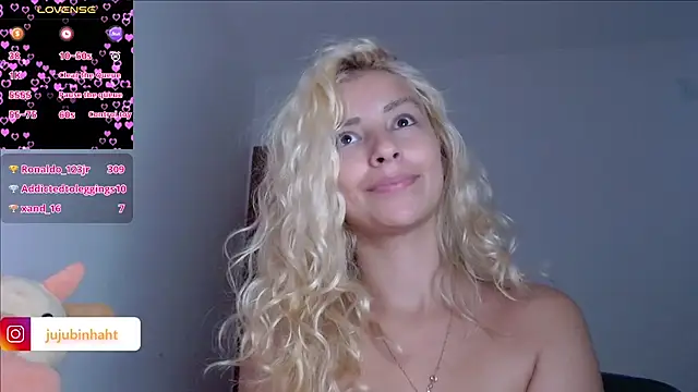 Snapshot of jujubinhahot chatting on 02-26-25, 03:53 jujubinhahot online show from 02-26-25, 03:53