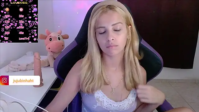 Snapshot of jujubinhahot chatting on 03-07-25, 10:54 jujubinhahot online show from 03-07-25, 10:54