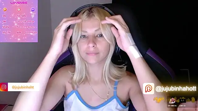 Snapshot of jujubinhahot chatting on 09-19-25, 10:54 jujubinhahot online show from 09-19-25, 10:54