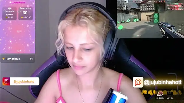 Snapshot of jujubinhahot chatting on 10-05-25, 10:51 jujubinhahot online show from 10-05-25, 10:51