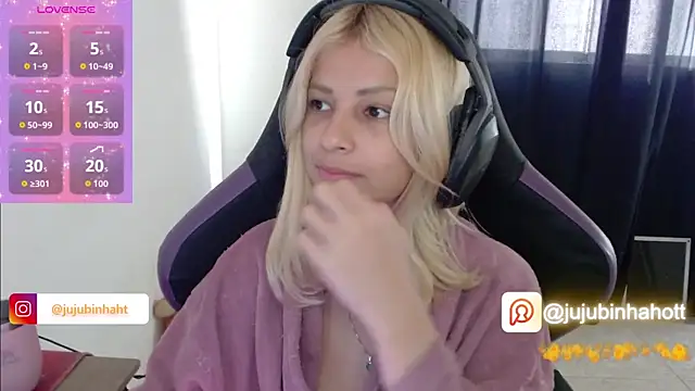 Snapshot of jujubinhahot chatting on 10-21-25, 09:43 jujubinhahot online show from 10-21-25, 09:43