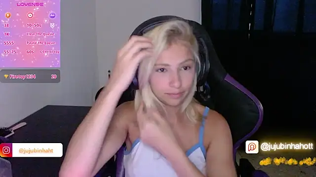 Snapshot of jujubinhahot chatting on 11-22-25, 09:14 jujubinhahot online show from 11-22-25, 09:14