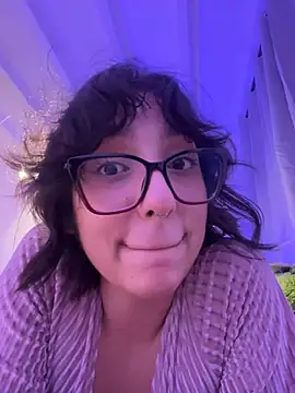 Snapshot of aurora_xoxo chatting on 12-21-24, 07:45 aurora xoxo online show from 12-21-24, 07:45