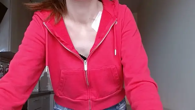 Snapshot of Popppka chatting on 12-30-24, 12:31 Popppka online show from 12-30-24, 12:31