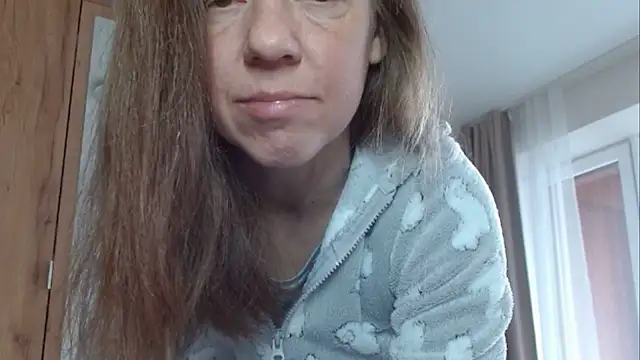 Snapshot of Popppka chatting on 02-14-25, 10:49 Popppka online show from 02-14-25, 10:49