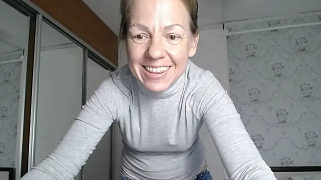 Snapshot of Popppka chatting on 11-13-25, 01:21 Popppka online show from 11-13-25, 01:21