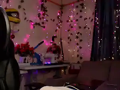 Snapshot of Anaconda2350 chatting on 12-10-24, 01:44 Anaconda2350 online show from 12-10-24, 01:44