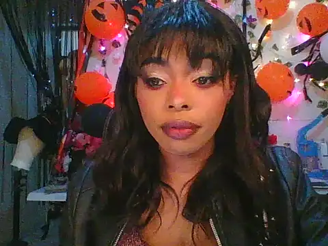 Snapshot of Anaconda2350 chatting on 10-28-25, 02:53 Anaconda2350 online show from 10-28-25, 02:53