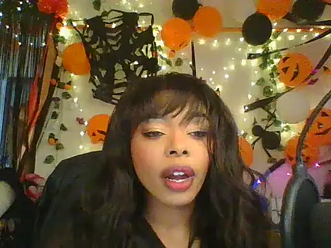 Snapshot of Anaconda2350 chatting on 10-30-25, 11:55 Anaconda2350 online show from 10-30-25, 11:55