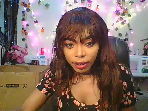 Snapshot of Anaconda2350 chatting on 11-24-25, 11:10 Anaconda2350 online show from 11-24-25, 11:10