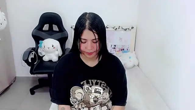 Snapshot of Youlittlepervertt_ chatting on 12-26-24, 09:22 Youlittlepervertt online show from 12-26-24, 09:22