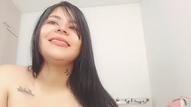 Snapshot of Youlittlepervertt_ chatting on 01-15-25, 07:15 Youlittlepervertt online show from 01-15-25, 07:15