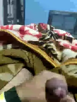 Snapshot of Deshilund9 chatting on 01-11-25, 09:57 Deshilund9 online show from 01-11-25, 09:57