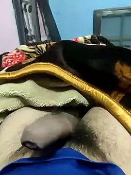 Snapshot of Deshilund9 chatting on 01-13-25, 06:16 Deshilund9 online show from 01-13-25, 06:16