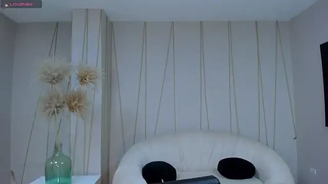 Snapshot of MariamRivera_ chatting on 01-29-25, 04:05 MariamRivera online show from 01-29-25, 04:05