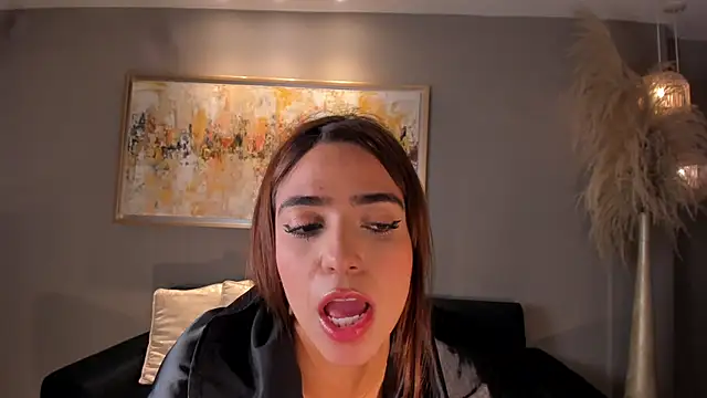 Snapshot of MariamRivera_ chatting on 02-11-25, 09:42 MariamRivera online show from 02-11-25, 09:42