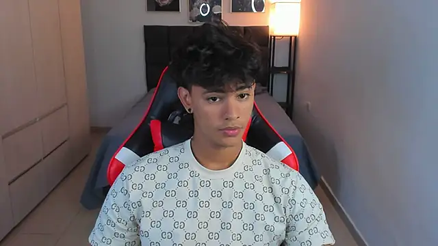 Snapshot of eren_lord chatting on 02-07-25, 10:30 eren lord online show from 02-07-25, 10:30