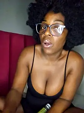 Snapshot of Shaniko89 chatting on 04-22-26, 03:42 Shaniko89 online show from 04-22-26, 03:42
