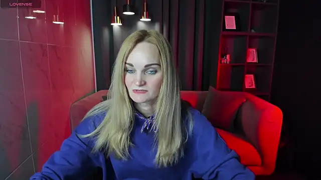 SaraSubtlety online show from 09-30-25, 01:27