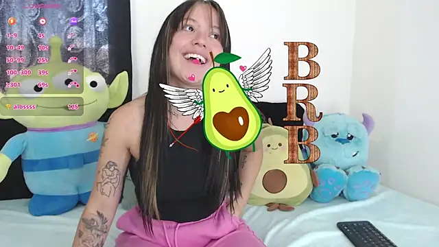 Snapshot of it_l chatting on 12-24-24, 09:17 it l online show from 12-24-24, 09:17