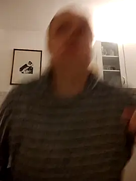 Snapshot of She-devilx chatting on 02-12-25, 09:33 She-devilx online show from 02-12-25, 09:33