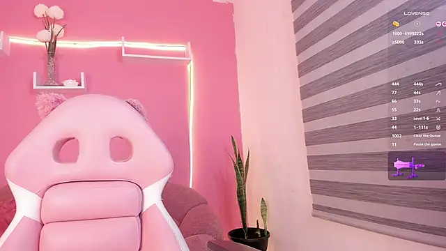 Snapshot of imlissie chatting on 03-17-25, 01:46 imlissie online show from 03-17-25, 01:46