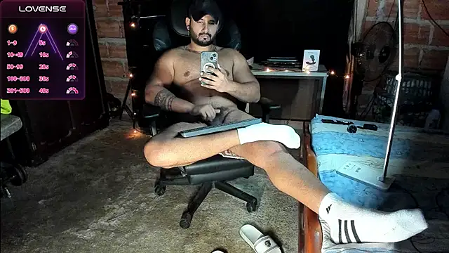 Snapshot of Imperion_king chatting on 01-03-25, 02:10 Imperion king online show from 01-03-25, 02:10