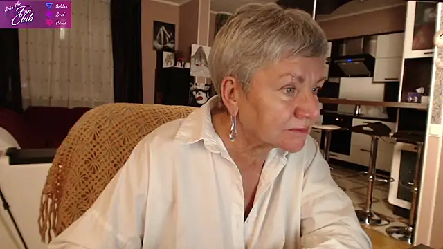 Snapshot of roxana_brooks chatting on 01-14-25, 05:45 roxana brooks online show from 01-14-25, 05:45