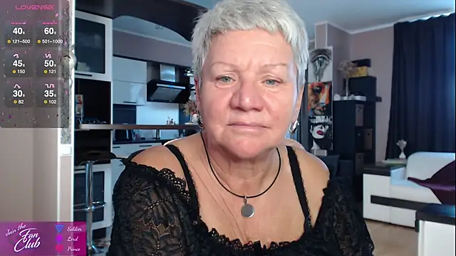 Snapshot of roxana_brooks chatting on 09-25-25, 02:54 roxana brooks online show from 09-25-25, 02:54