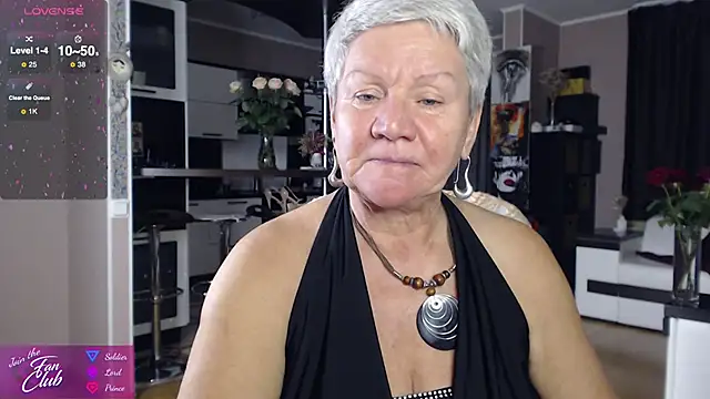 Snapshot of roxana_brooks chatting on 10-02-25, 06:04 roxana brooks online show from 10-02-25, 06:04